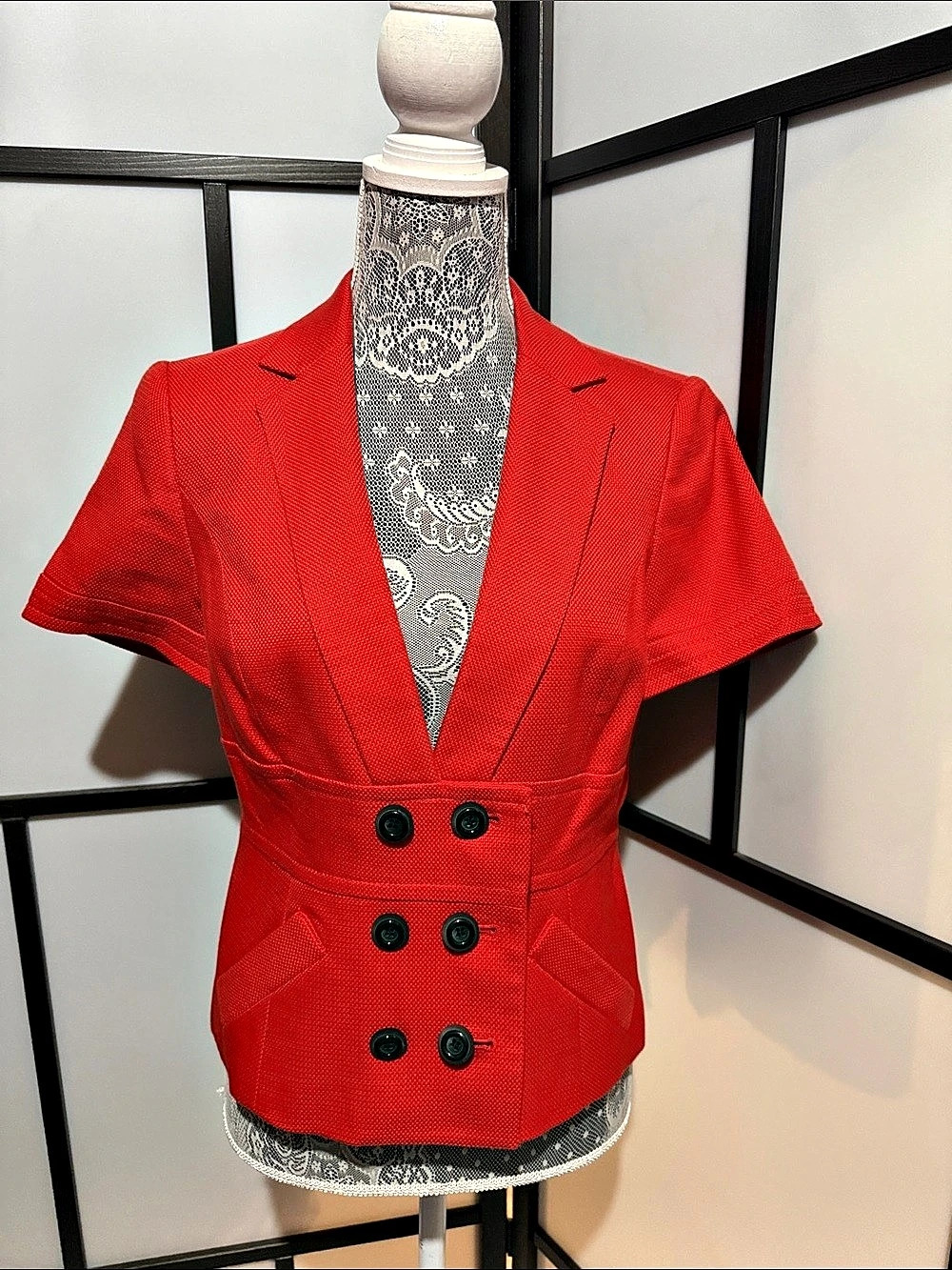 The Limited Short Sleeve Blazer in Red Size Medium Like New